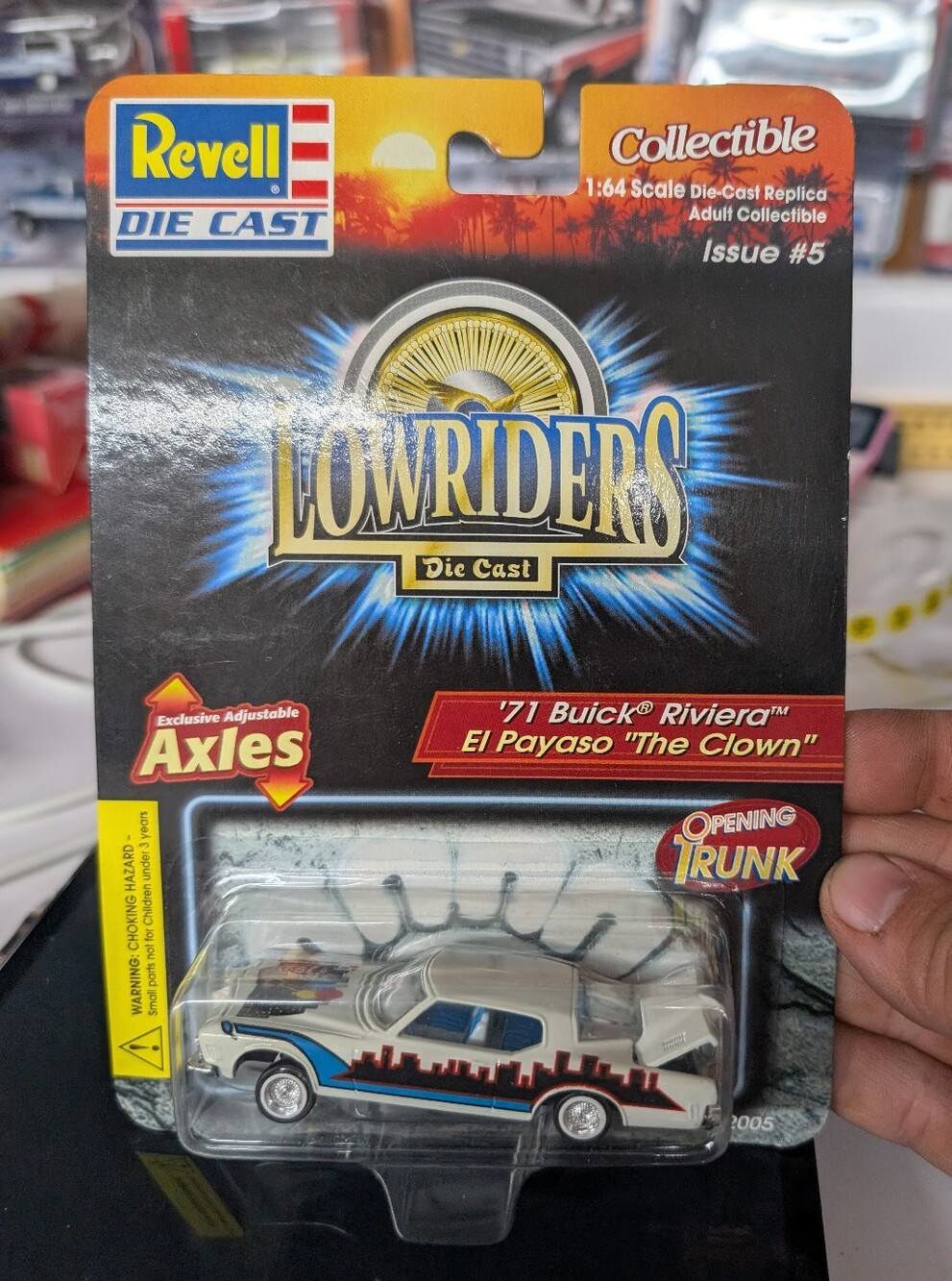 REVELL 1/64 SCALE LOWRIDERS 1971 BUICK RIVIERA EL PAYASO THE CLOWN